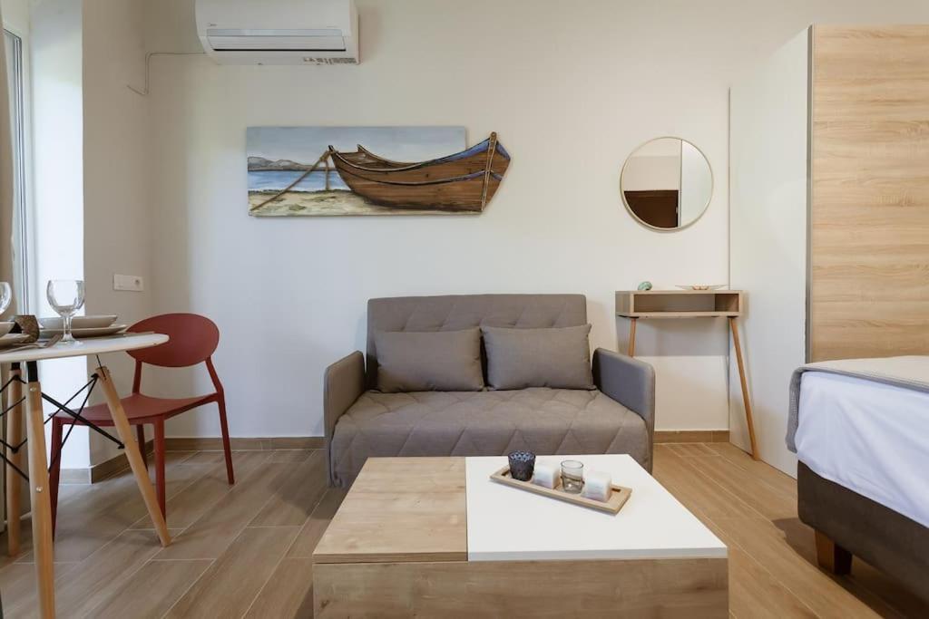 Serenity Studio For Couples Asgourou Екстериор снимка