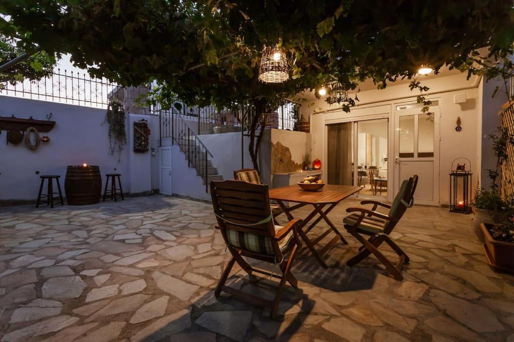 Serenity Studio For Couples Asgourou Екстериор снимка
